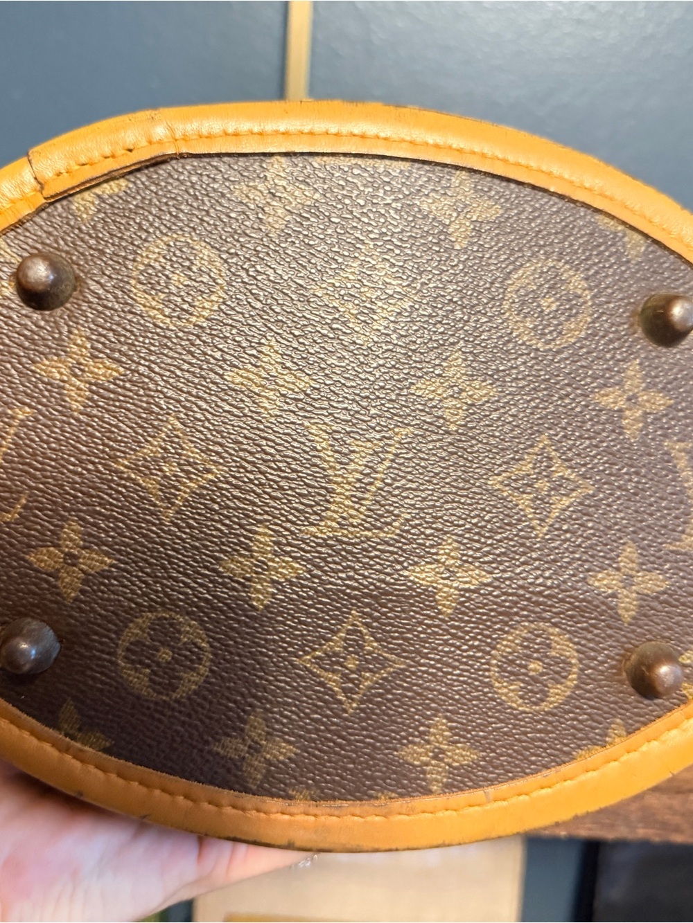 Louis Vuitton Vintage 1970’s Brown Monogram and Tan Leather Bucket Bag COA - Picture 4 of 13